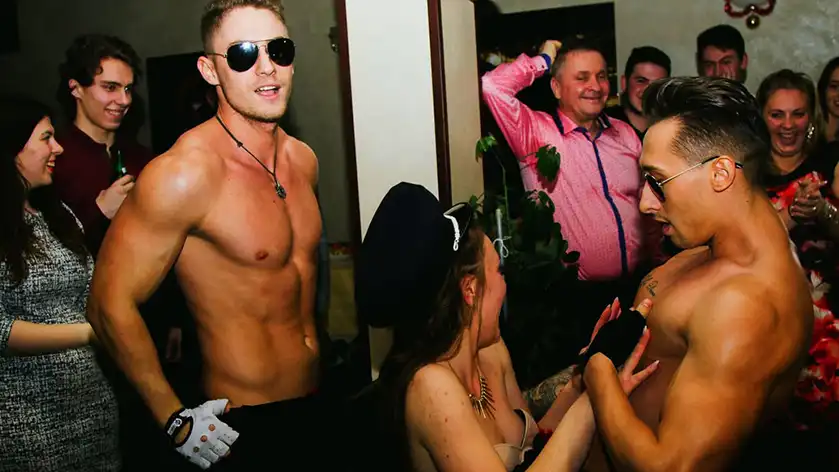 striperi la spectacol in Bucuresti